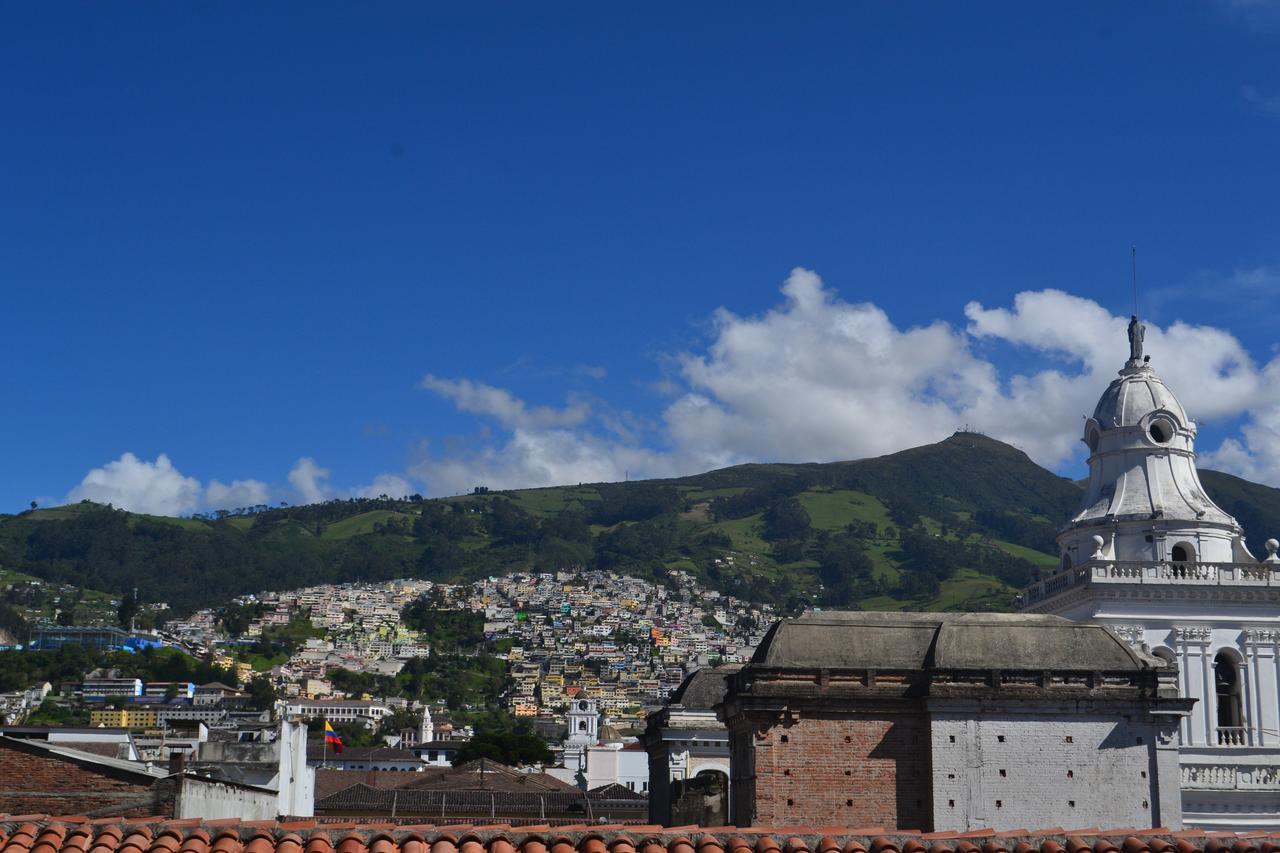 Hostal Quito Cultural Bagian luar foto